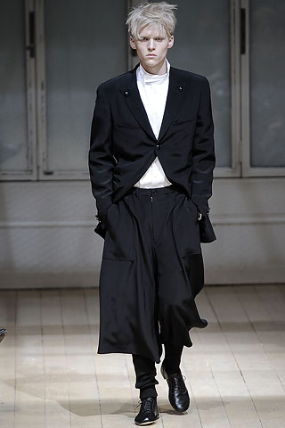 Yohji Yamamoto / - 2009-2010